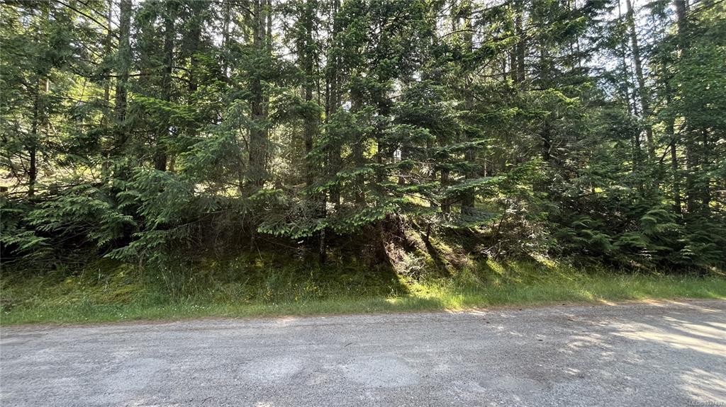Fourth View of 3710 Frigate Rd, Pender Island, BC, V0N 2M0