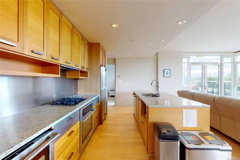 365 Waterfront Cres, 1037520, BC,