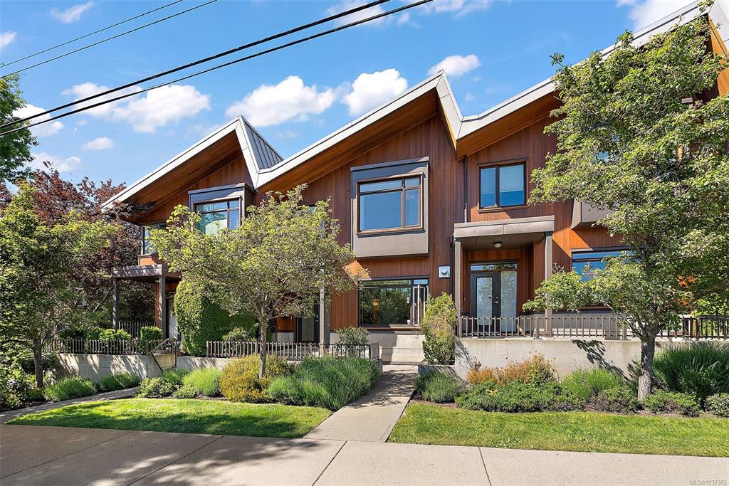 1696 Pear St, 1037565, BC,
