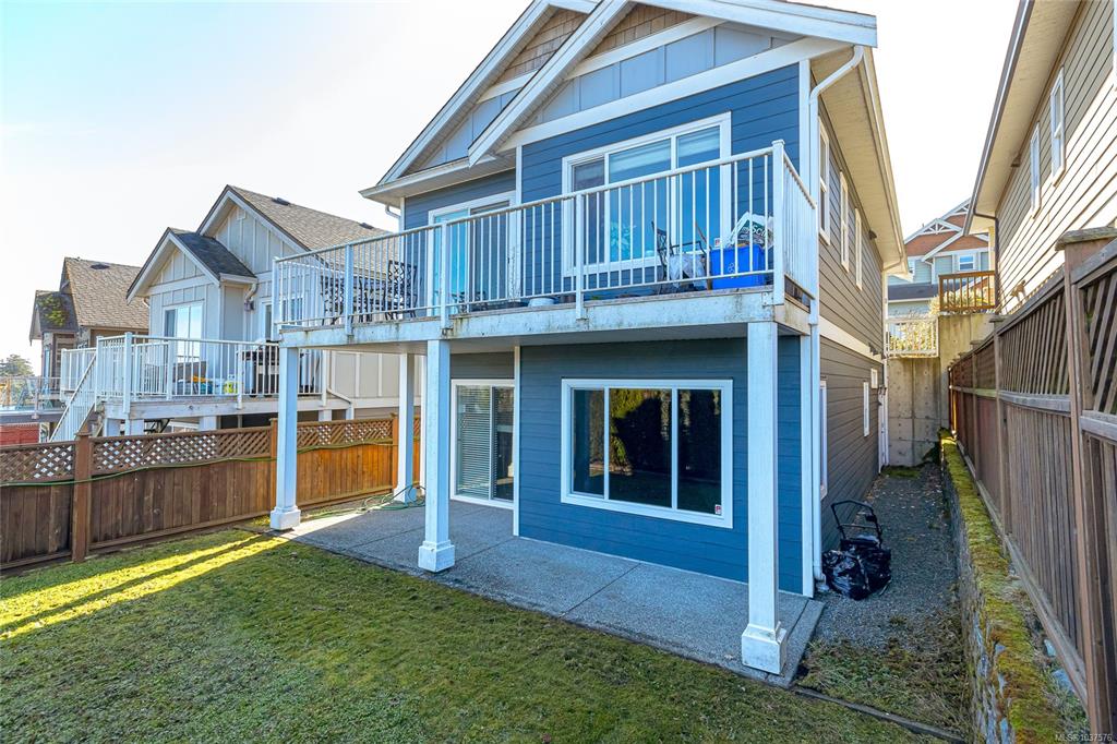 1318 Artesian Crt, 1037576, BC,