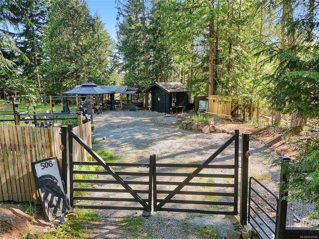 506 Bluff Way, 1037584, BC,