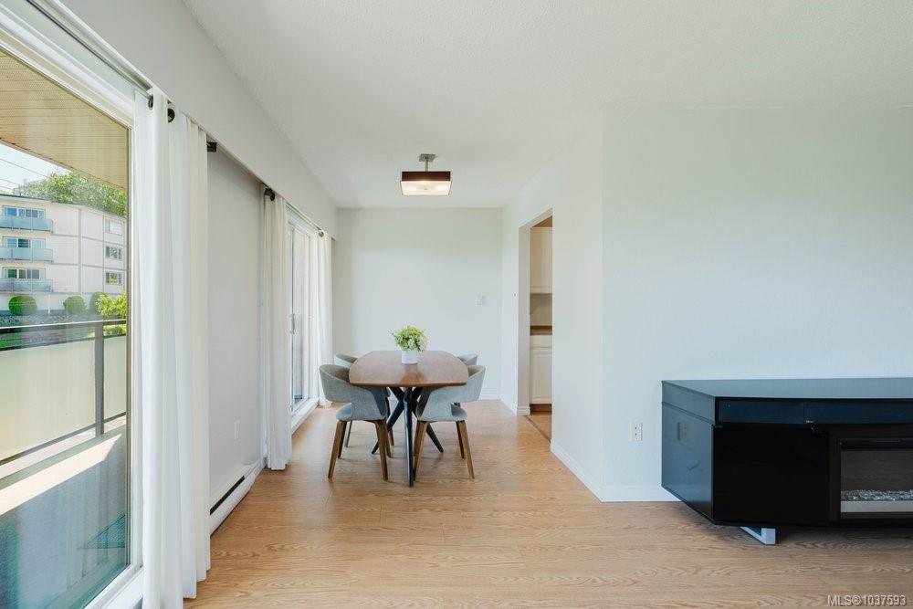 Fifth View of 1545 Pandora Ave, Victoria, BC, V8R 6R1