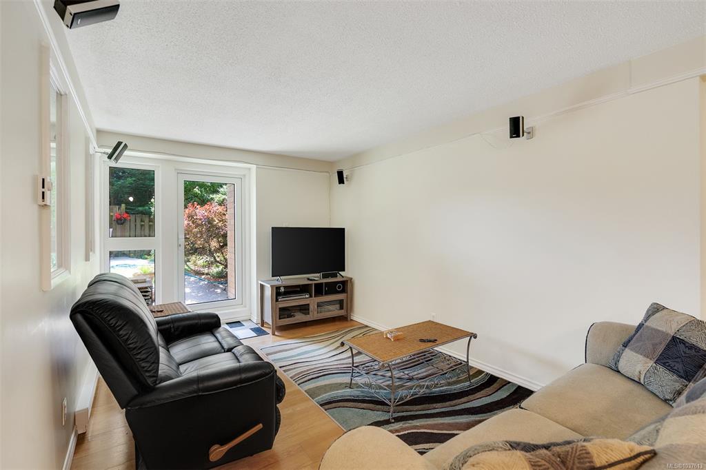 Fifth View of 4030 Quadra St, The Mirador, Saanich, BC, V8X 1K2