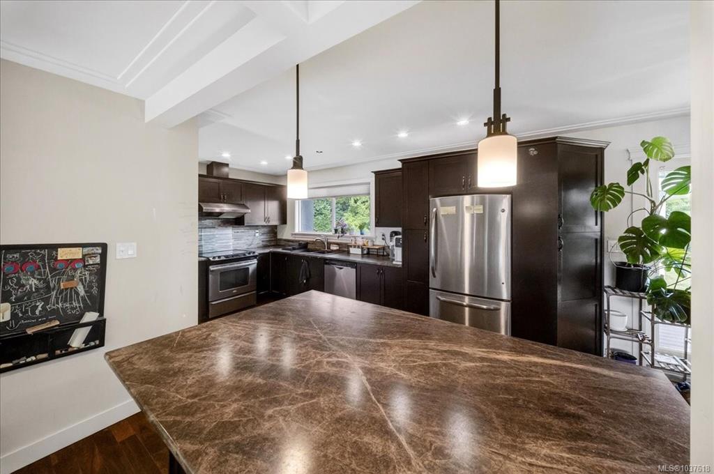 Fourth View of 4425 Torrington Rd, Saanich, BC, V8N 4N8