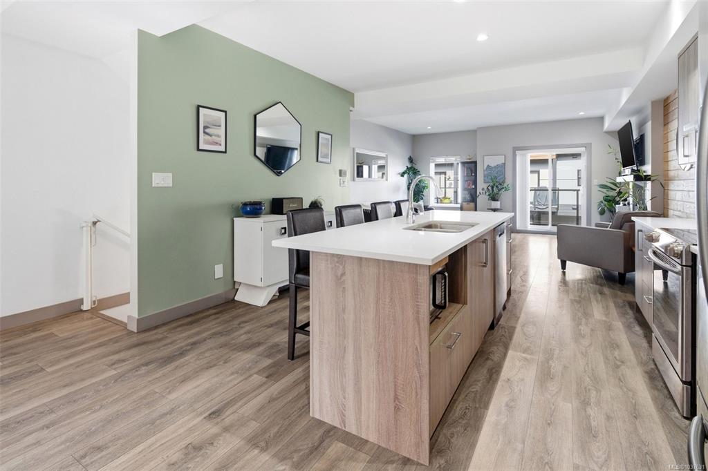 Fourth View of 687 Strandlund Ave, Sunterra, Langford, BC, V9B 3G2