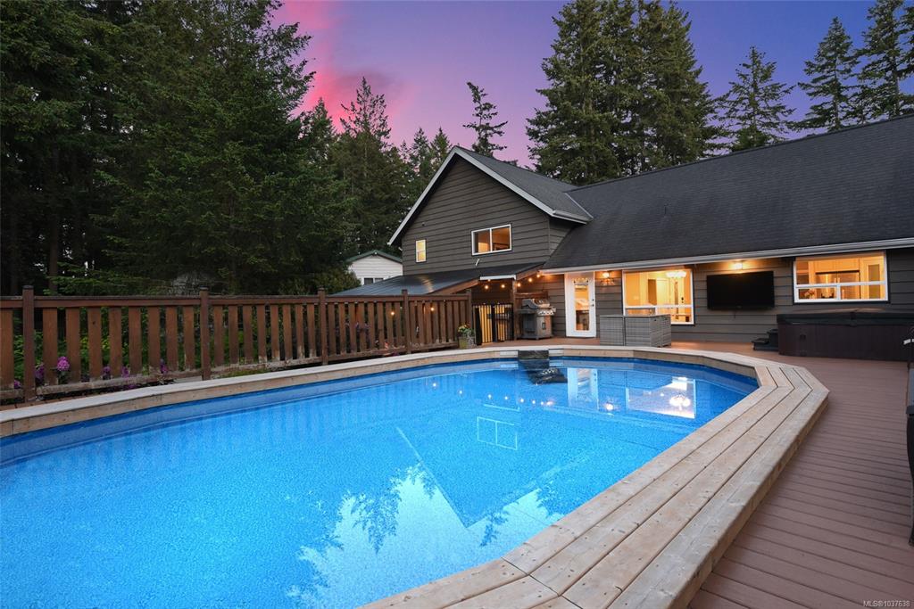 Fourth View of 1940 Ryan Rd E, Comox, BC, V9M 4C9