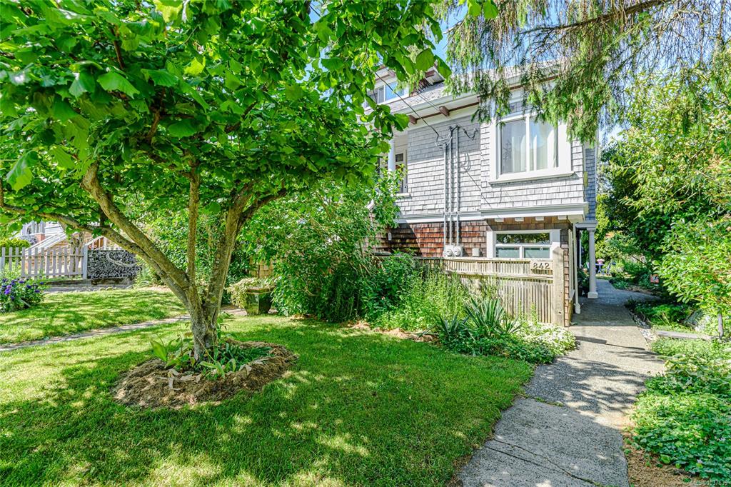 Third View of 842 Princess Ave, Victoria, BC, V8T 1K7