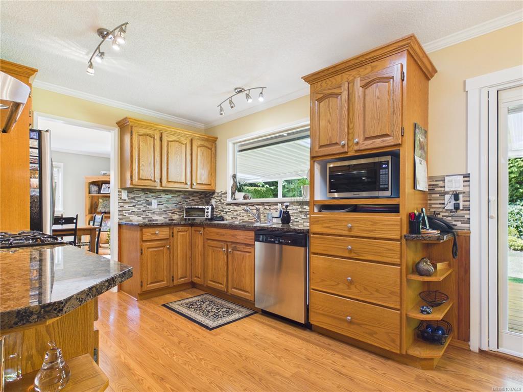 Third View of 1179 Clubhouse Dr, EAGLECREST, Qualicum Beach, BC, V9K 1C4