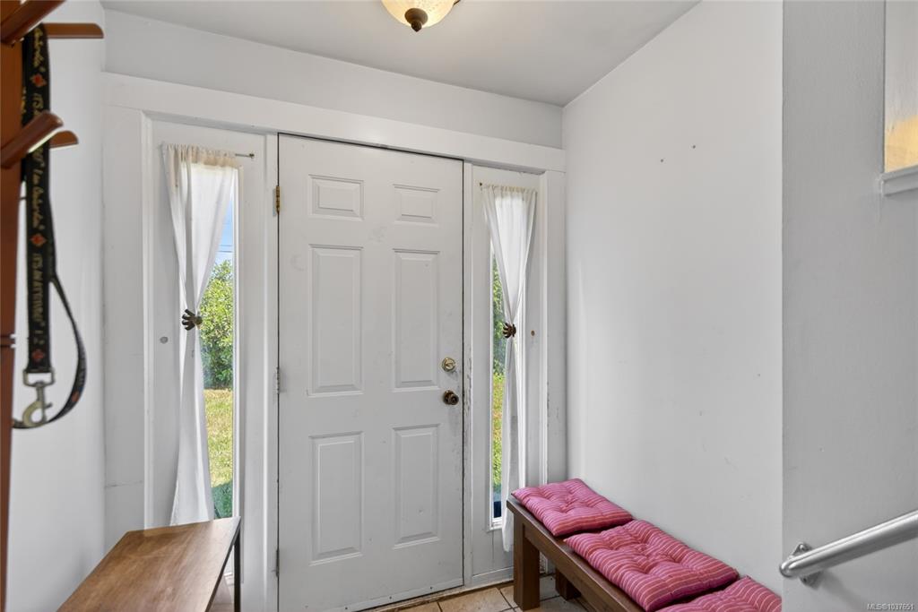 Fifth View of 295 Centennial Dr, Courtenay, BC, V9N 5R6