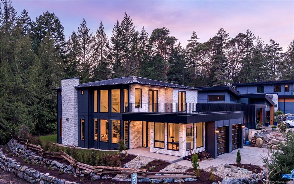 Third View of 609 Medalist Ave, Colwood, BC, V9C 0R7