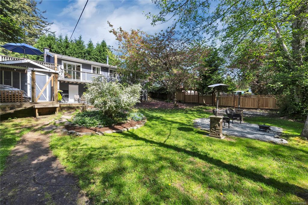 3424 Hammond Bay Rd, 1037666, BC,