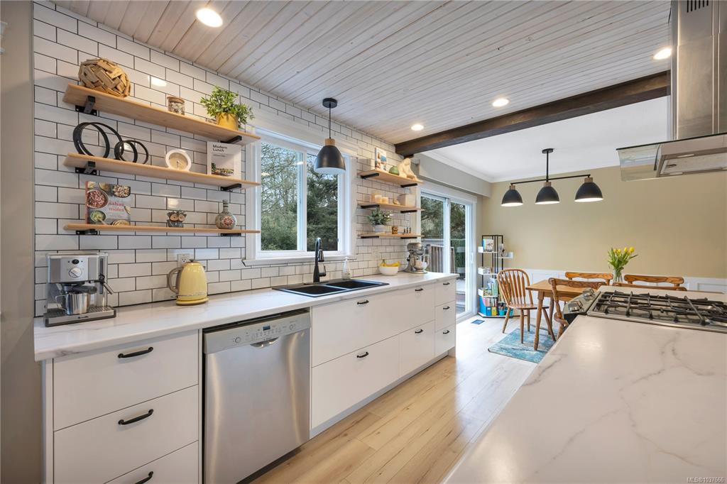 Fourth View of 3424 Hammond Bay Rd, Nanaimo, BC, V9T 1E6