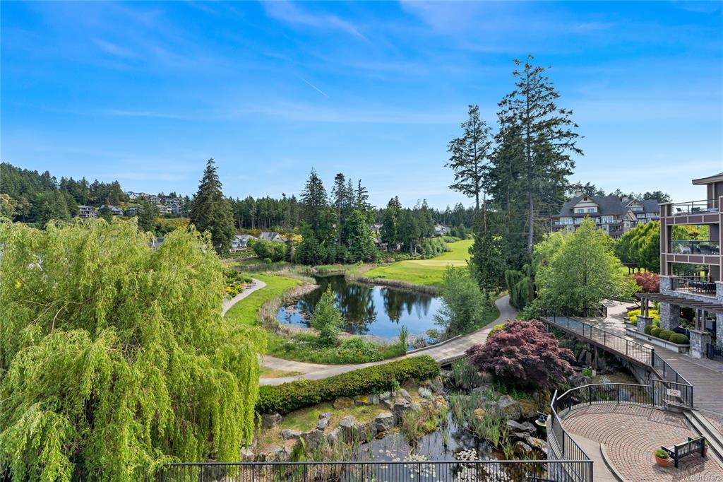 1325 Bear Mountain Pkwy, 1037672, BC,