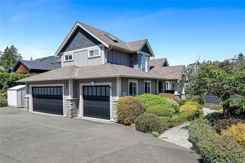 Third View of 2357 Coopers Hawk Rise, Mill Bay, BC, V0R 2P4