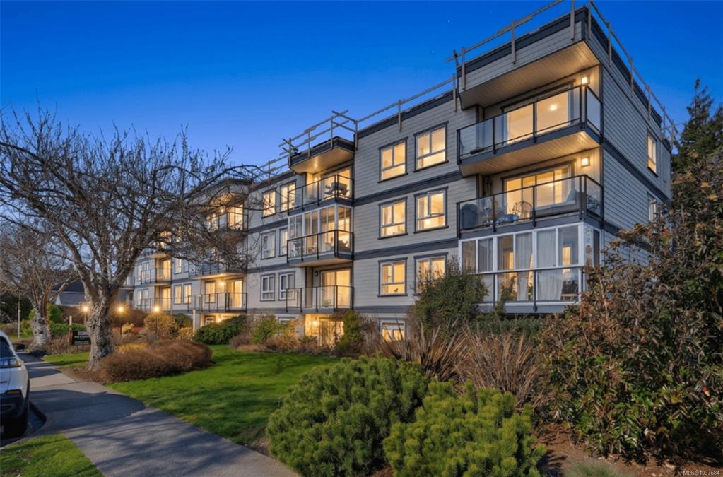 1024 Fairfield Rd, 1037684, BC,
