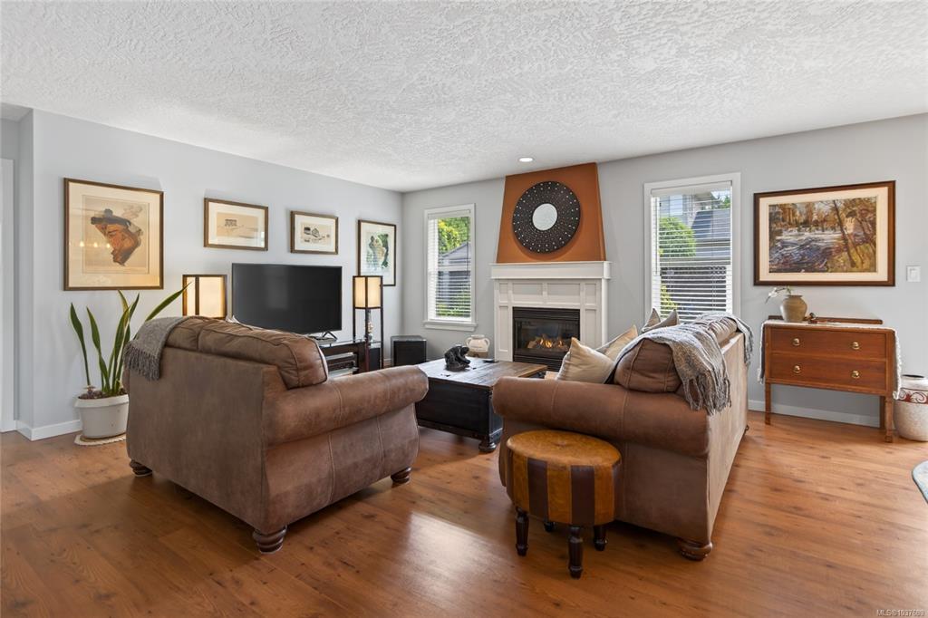 Fourth View of 2173 Swallow Cres, Courtenay, BC, V9N 9W5