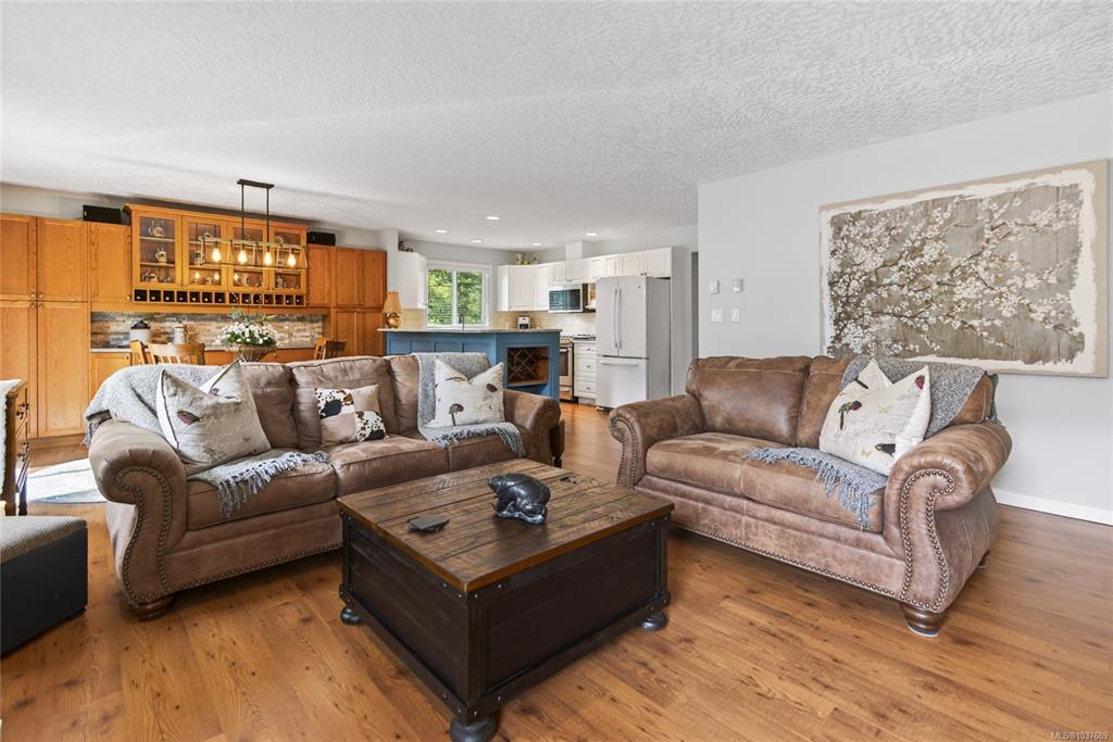 Fifth View of 2173 Swallow Cres, Courtenay, BC, V9N 9W5