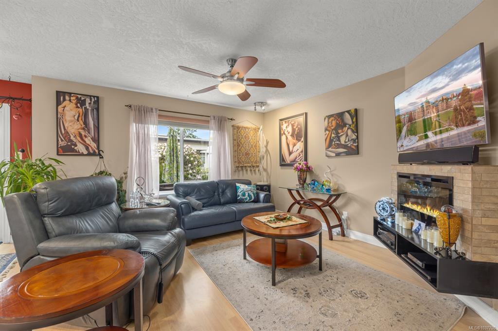 Third View of 2902 Irma St, Victoria, BC, V8Z 3R4