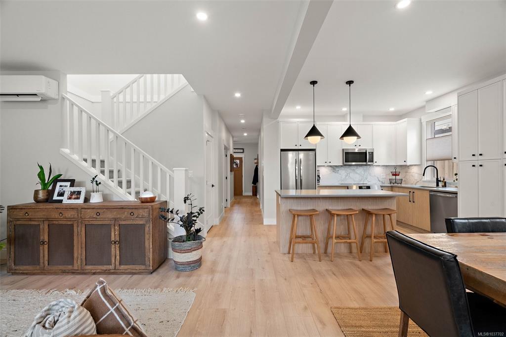 2274 Evelyn Lane, 1037702, BC,