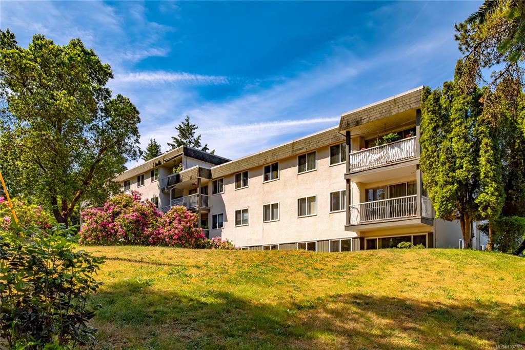 995 Bowen Rd, 1037705, BC,