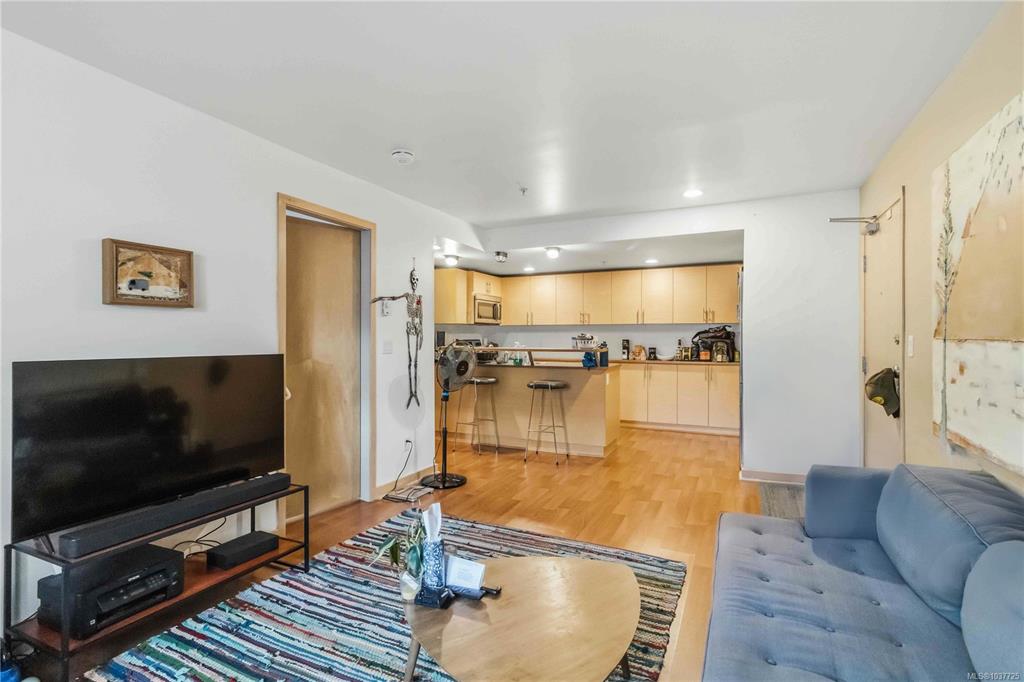 Fourth View of 787 Tyee Rd, Bond's Landing, Victoria, BC, V9A 7R5