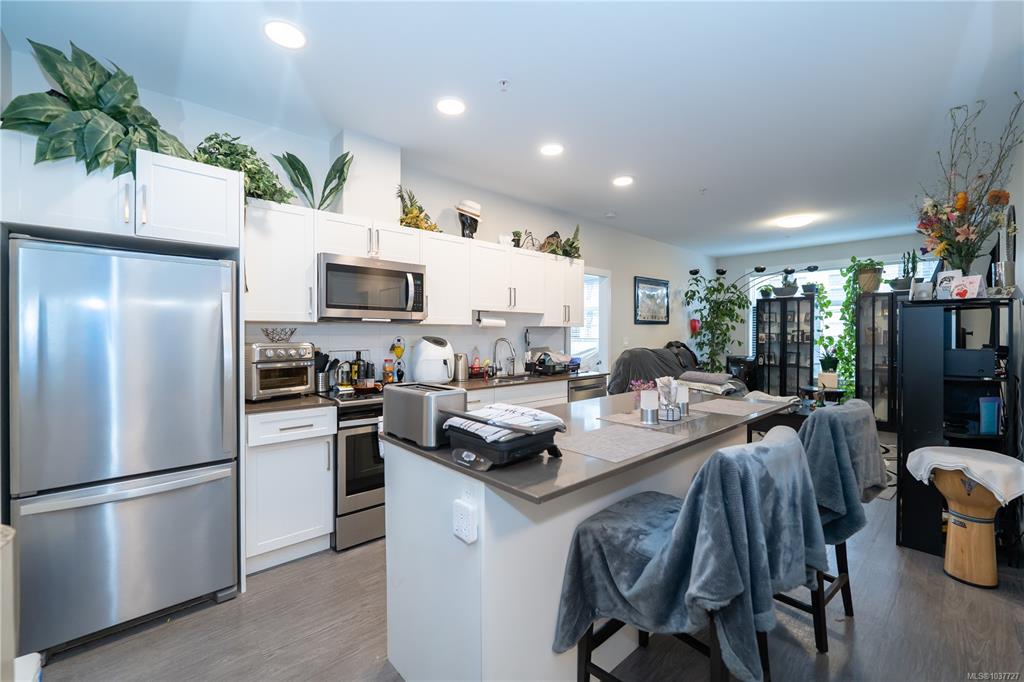Fifth View of 2843 Jacklin Rd, Langford Towers, Langford, BC, V9B 4P4