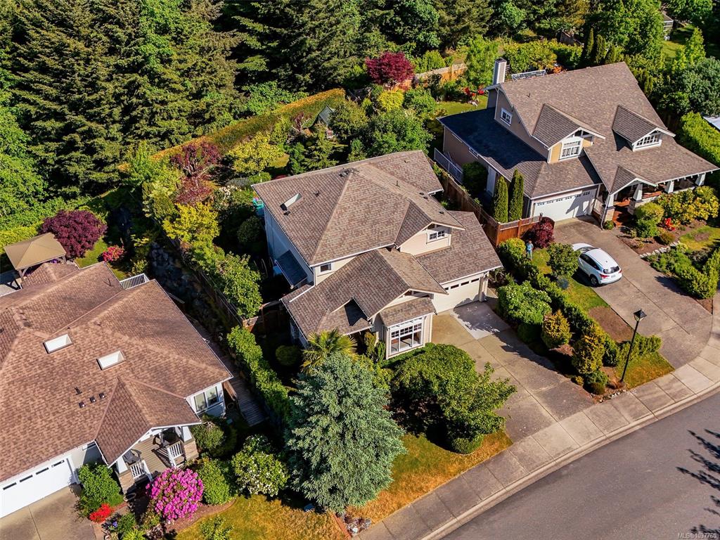 2518 Westview Terr, 1037760, BC,