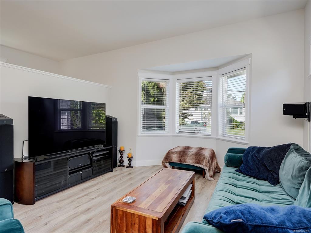 Fourth View of 2251 Eastdowne Rd, Oak Bay, BC, V8R 5P5