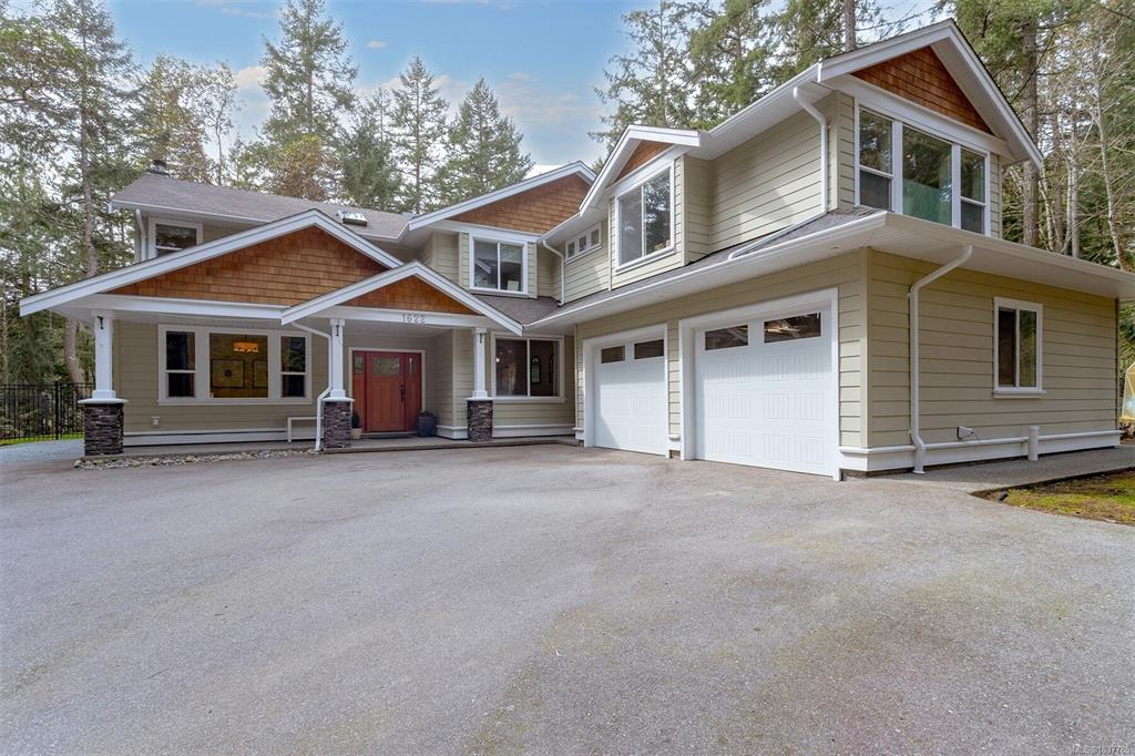 Third View of 1622 Millstream Rd, Highlands, BC, V9B 6G4