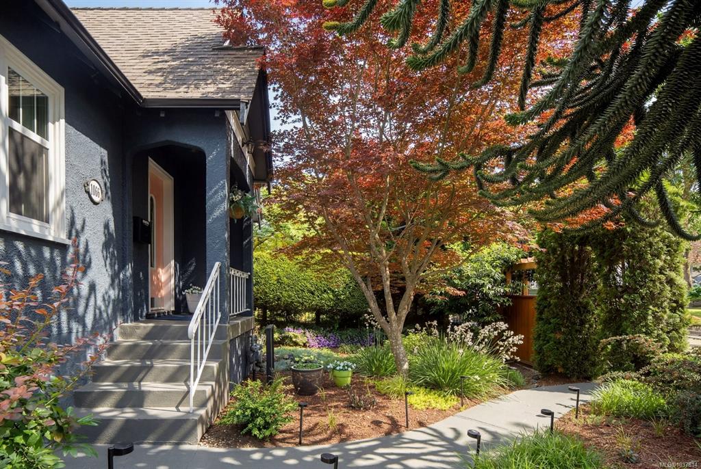Third View of 1066 Finlayson St, Victoria, BC, V8T 2T7