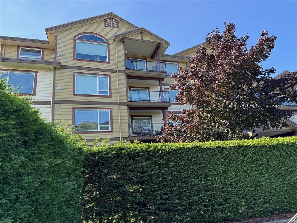 3666 Royal Vista Way, 1037820, BC,