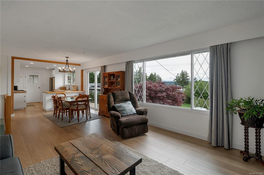Third View of 880 Galerno Rd, Campbell River, BC, V9W 5J4