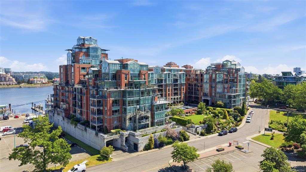 Fourth View of 21 Dallas Rd, Shoal Point, Victoria, BC, V8V 4Z9