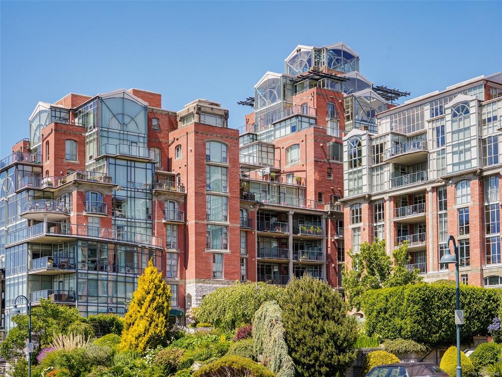 Fifth View of 21 Dallas Rd, Shoal Point, Victoria, BC, V8V 4Z9