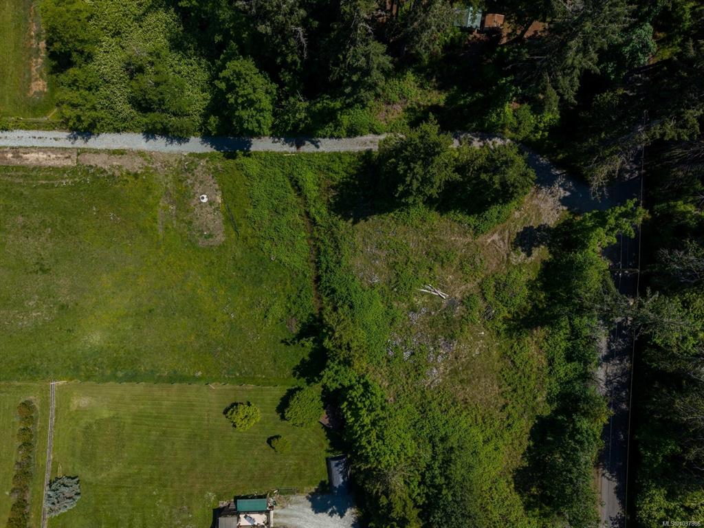 Fourth View of 1220 Clayton Rd, North Saanich, BC, V8L 5V3