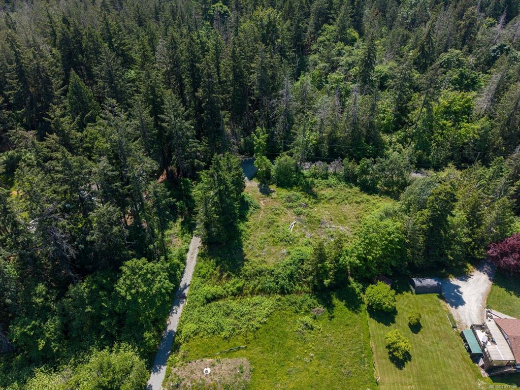 Fifth View of 1220 Clayton Rd, North Saanich, BC, V8L 5V3