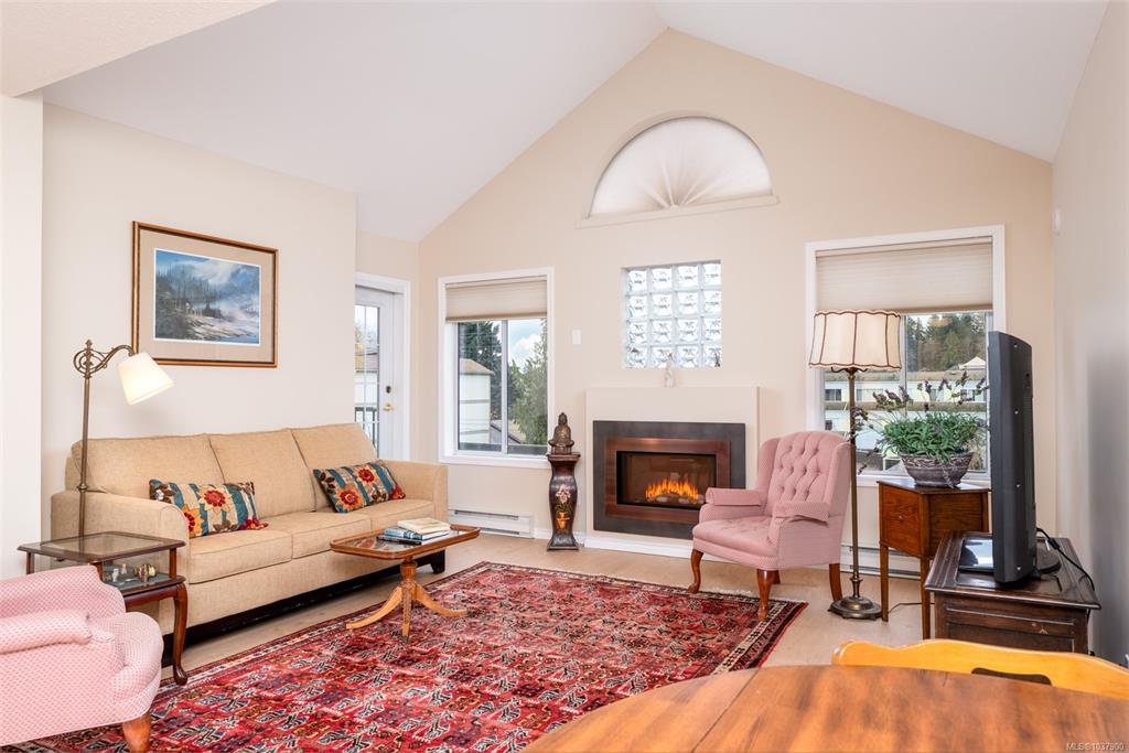 275 First St, 1037900, BC,