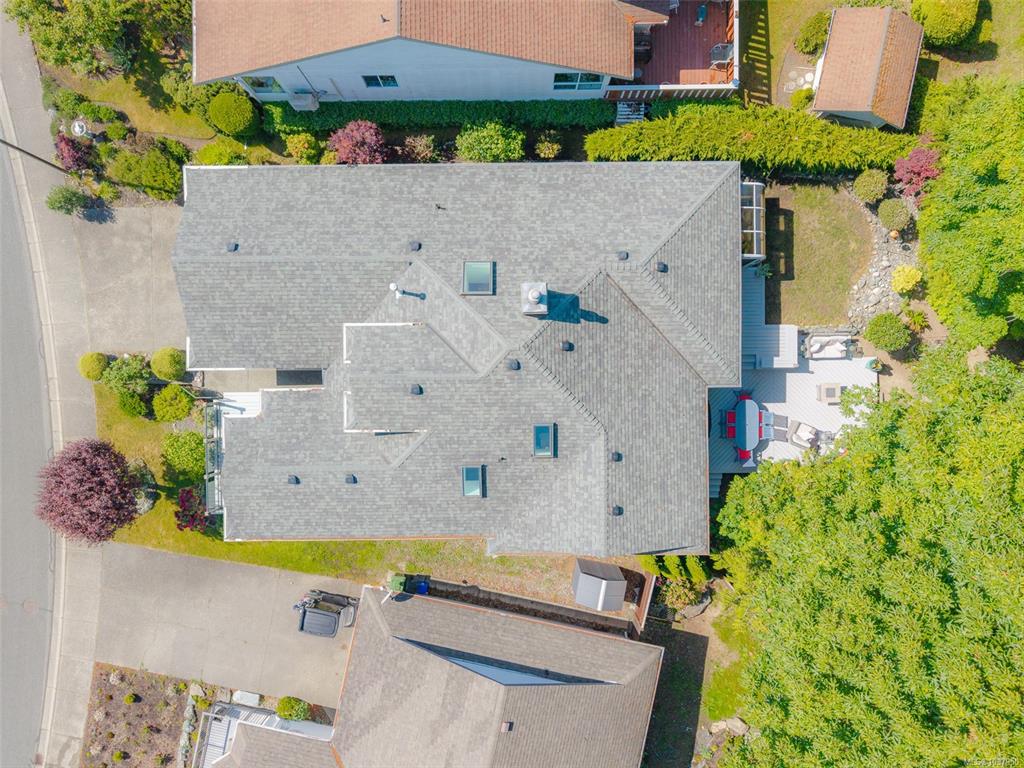 Fifth View of 575 Marine View, Arbutus Ridge, Cobble Hill, BC, V8H 0K8