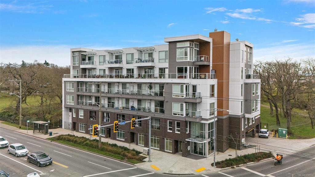 Fifth View of 1301 Hillside Ave, Sparrow, Victoria, BC, V8T 0E3