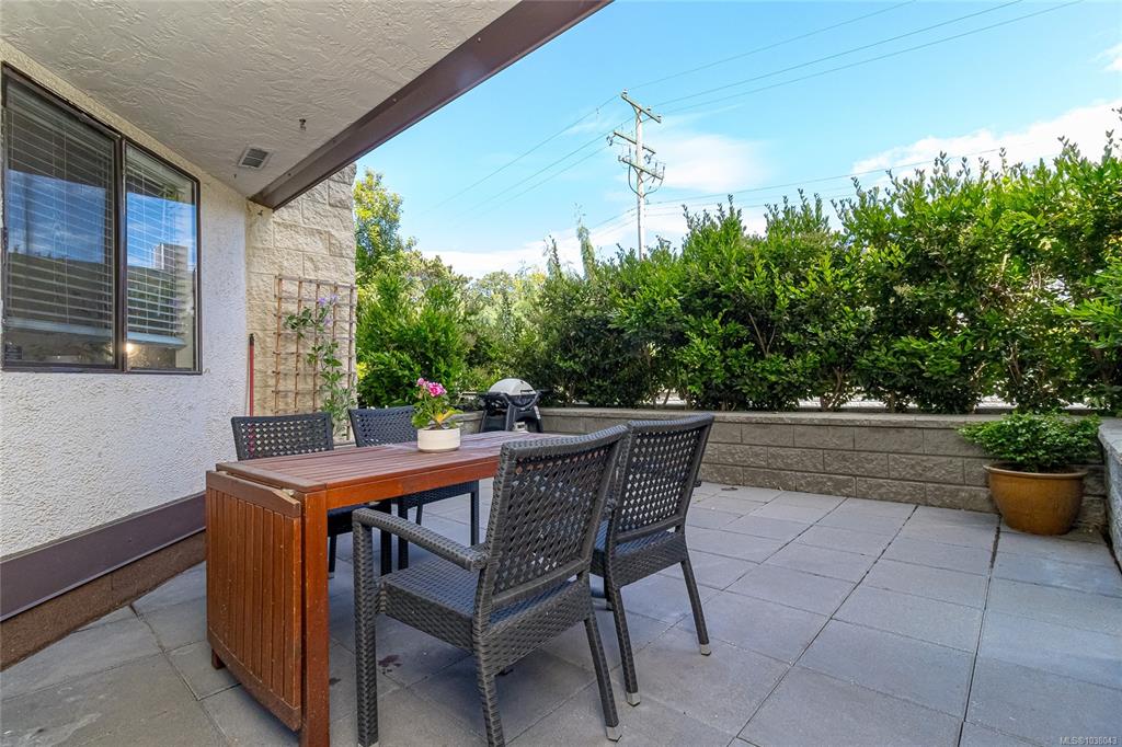 Second View of 1745 Leighton Rd, Victoria, BC, V8R 6R6