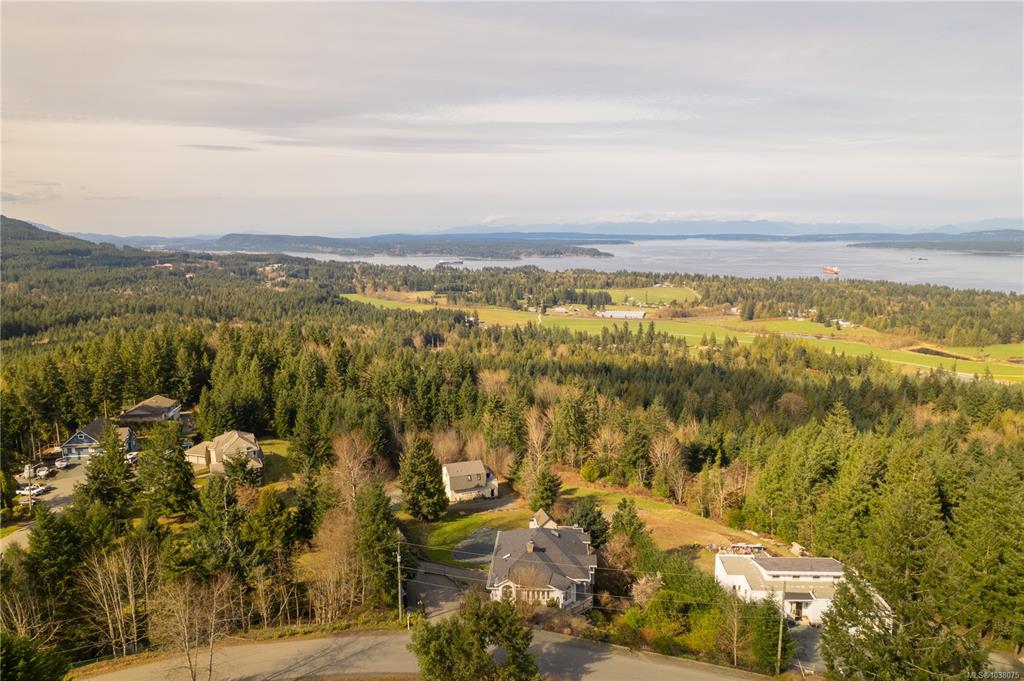 Second View of 3758 Panorama Cres, Chemainus, BC, V0R 1K0