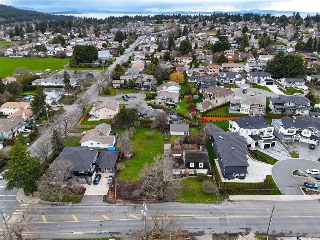 Fifth View of 1804 Feltham Rd, Saanich, BC, V8N 2A6