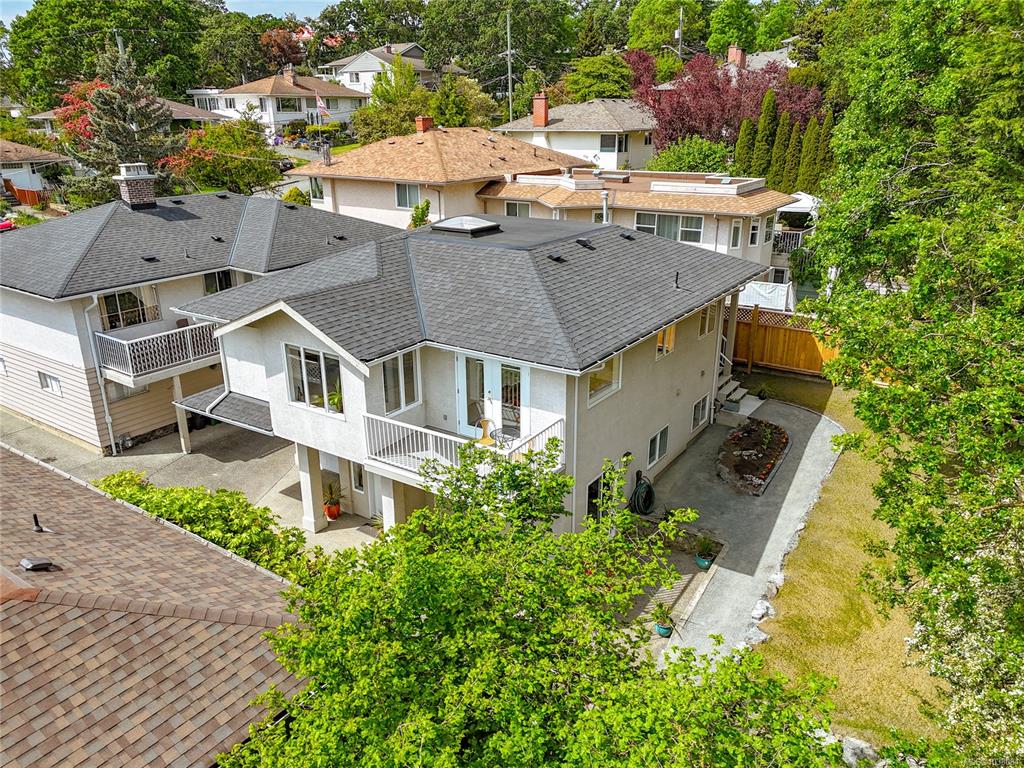 Second View of 2651 Capital Hts, Victoria, BC, V8T 3M1