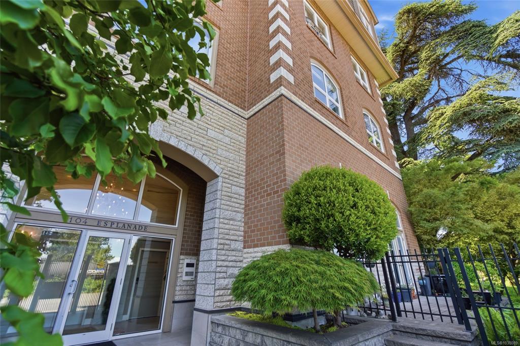 104 Esplanade St, 1038089, BC,