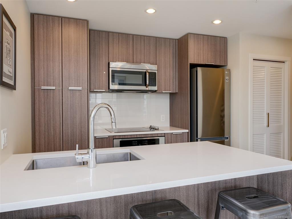 Third View of 728 Yates St, Victoria, BC, V8W 0C8