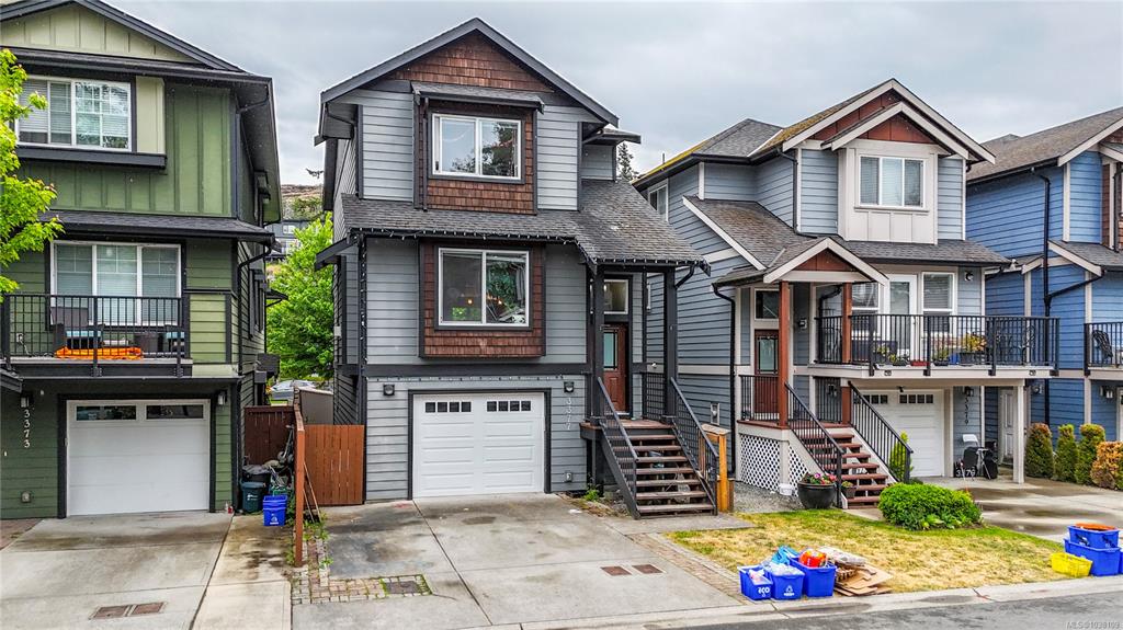 3377 Radiant Way, 1038109, BC,