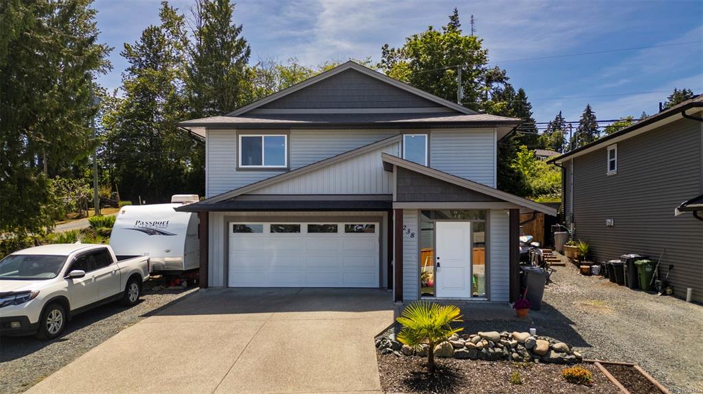 3238 Malcolm Rd, 1038114, BC,