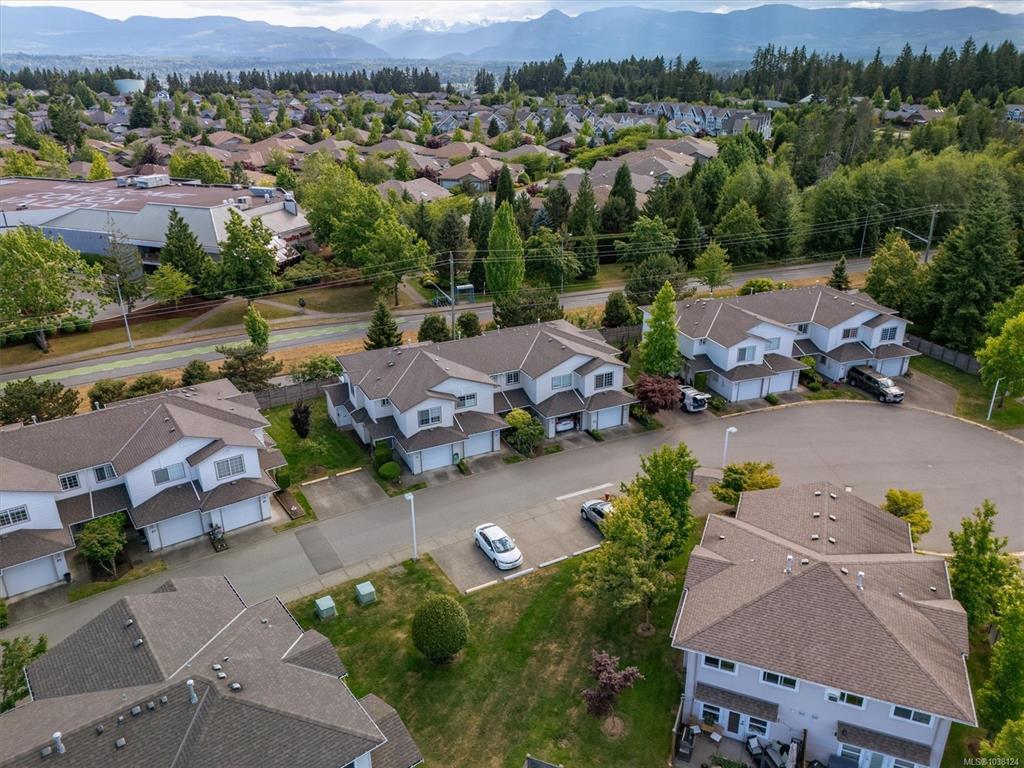 Third View of 717 Aspen Rd, Meadow Glen, Comox, BC, V9M 3X4