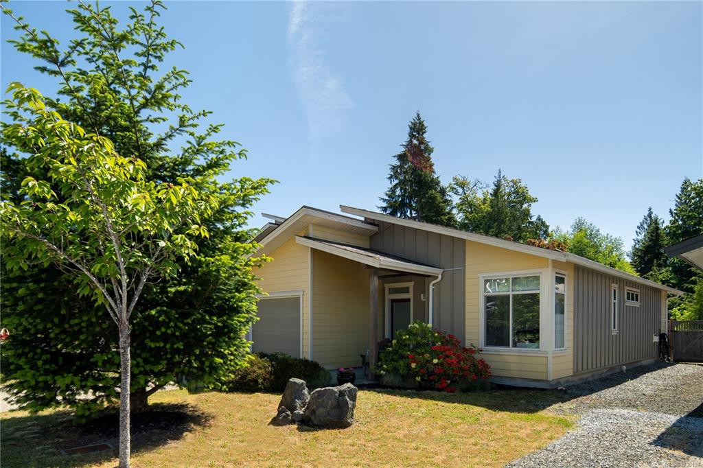 Third View of 6353 Willowpark Way, Sooke, BC, V9Z 1L9