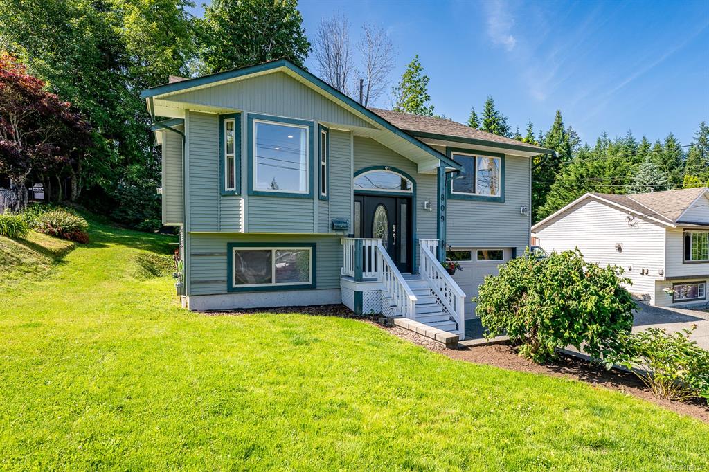 809 Willowcrest Rd, 1038146, BC,
